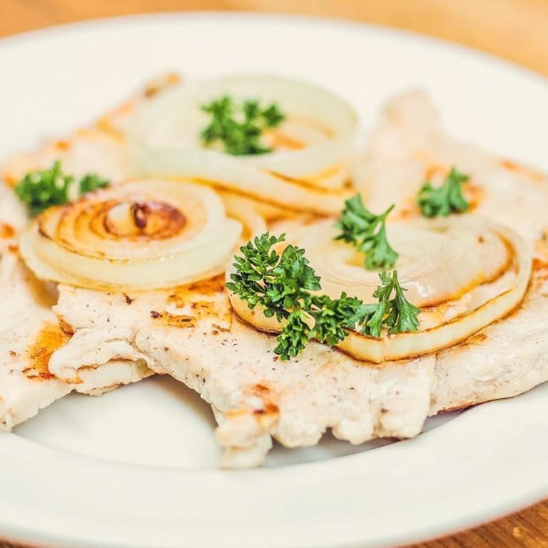 Fresh Cuban Salads: A Taste of the Tropics